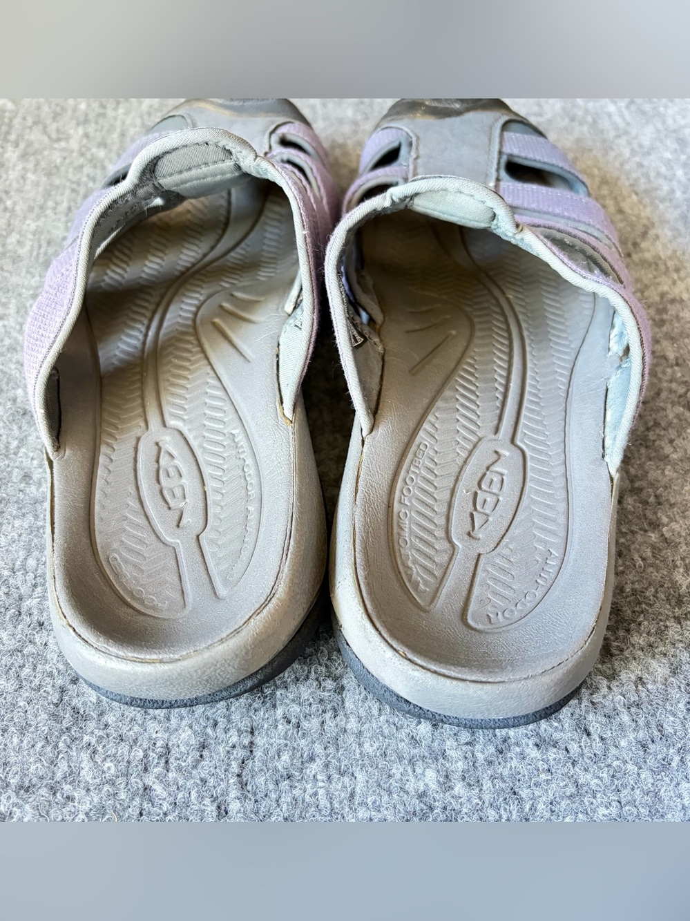 Keen‎ Sandal Mule Women 8.5 Lavender Gray Closed Toe Slip On Gorpcore Outdoor - Picture 8 of 13